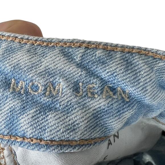 American Eagle AE Mom Jean Destroyed Ripped Denim Tapered Mid Rise Light Wash 00 - Picture 8 of 9